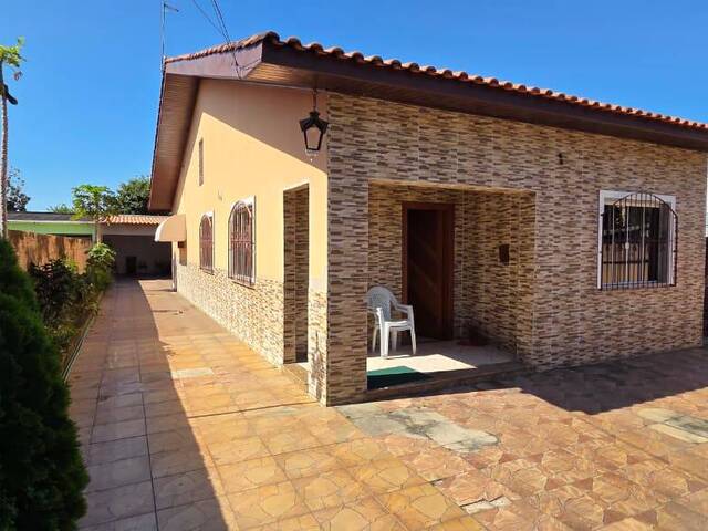 #123 - Casa para Venda em Campos dos Goytacazes - RJ - 1